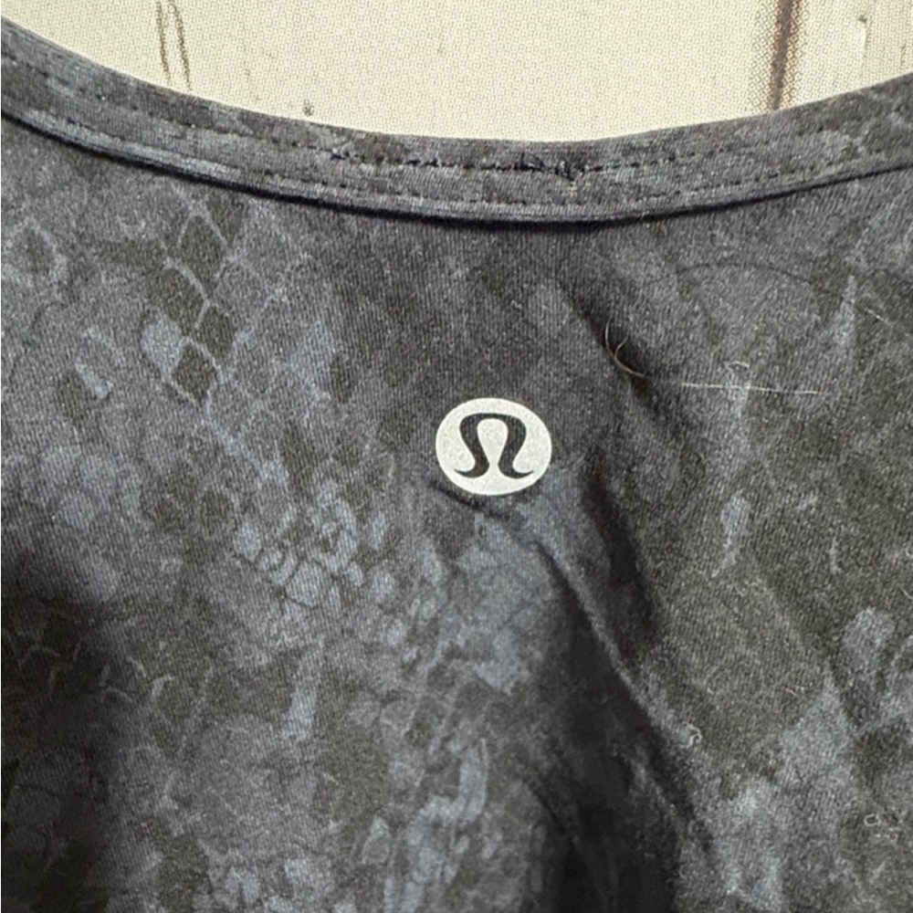 Lululemon Align Tee - Picture 4 of 7